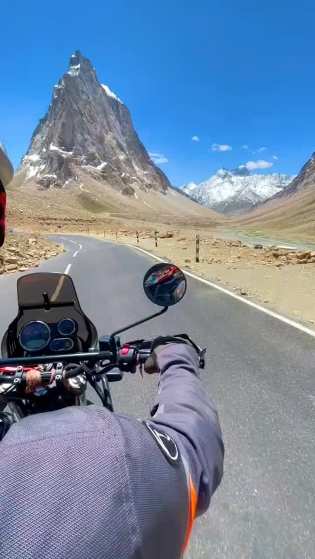 Instagram post from traveliciousjourneys. This post is in position 1.